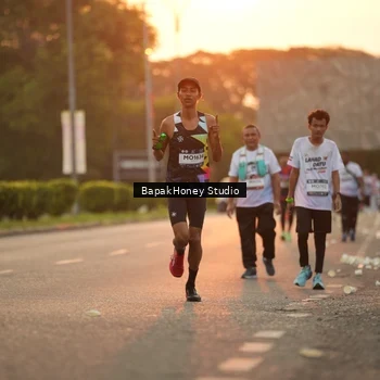 Runner Photo 7666646