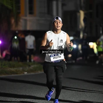 Runner Photo 7666653