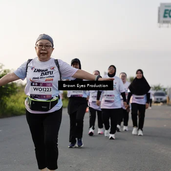 Runner Photo 7666673