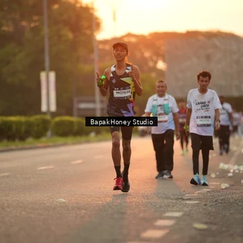 Runner Photo 7666676