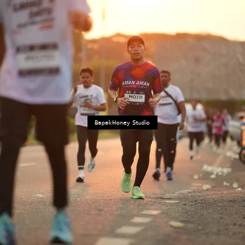 Runner Photo 7666679