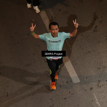Runner Photo 7666696