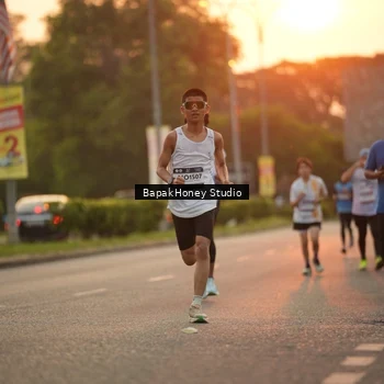 Runner Photo 7666709