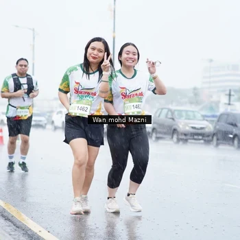 Runner Photo 7666712