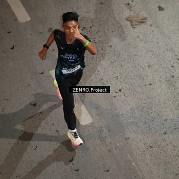 Runner Photo 7666714