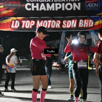 Runner Photo 7666718