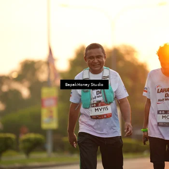 Runner Photo 7666747