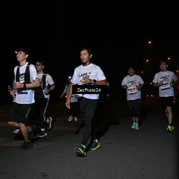 Runner Photo 7666754