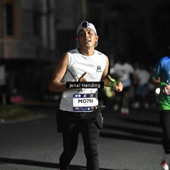 Runner Photo 7666755