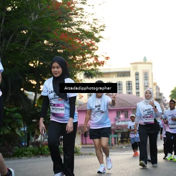 Runner Photo 7666761