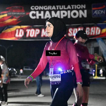 Runner Photo 7666762