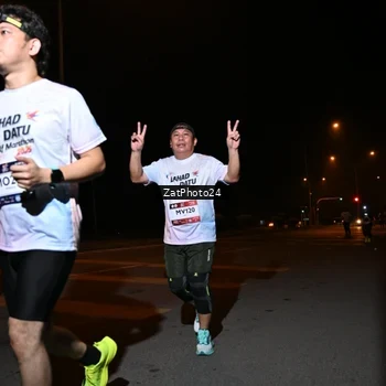 Runner Photo 7666779