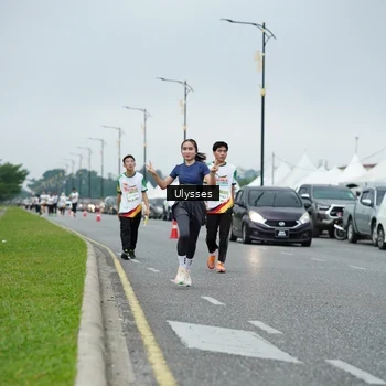 Runner Photo 7666784
