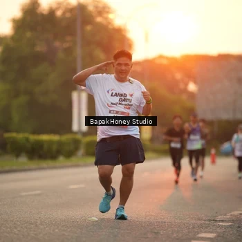 Runner Photo 7666793