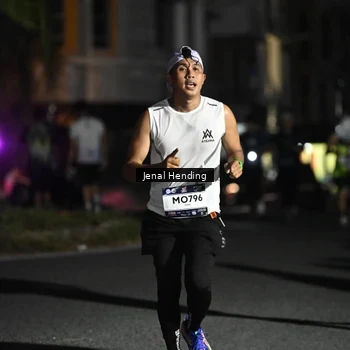 Runner Photo 7666796