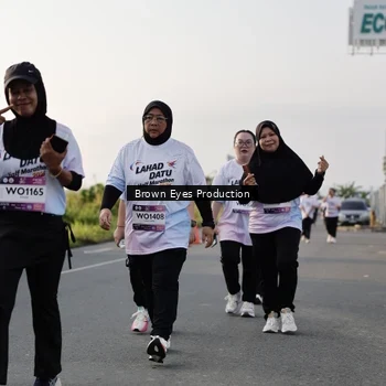 Runner Photo 7666809