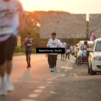 Runner Photo 7666811