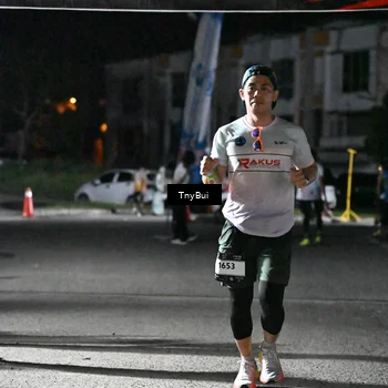 Runner Photo 7666834