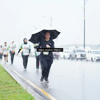 Runner Photo 7666849