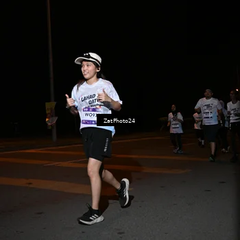 Runner Photo 7666853