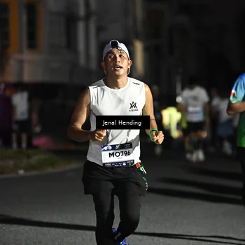 Runner Photo 7666861