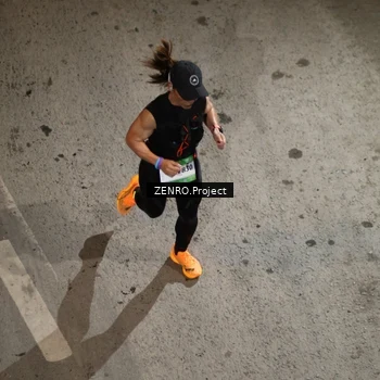 Runner Photo 7666865