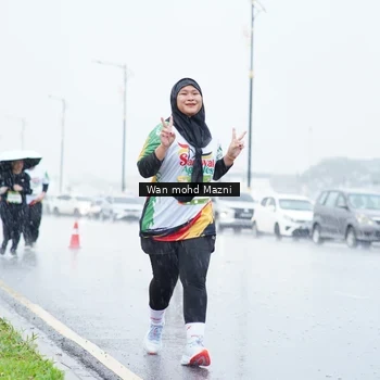 Runner Photo 7666876