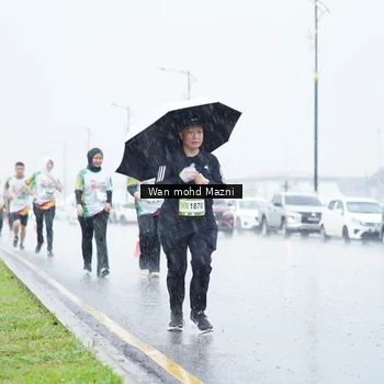 Runner Photo 7666893
