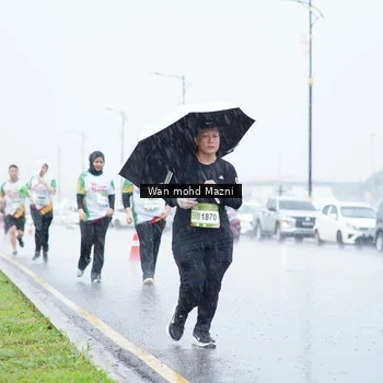 Runner Photo 7666899