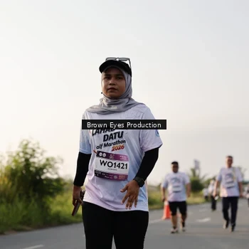 Runner Photo 7666904