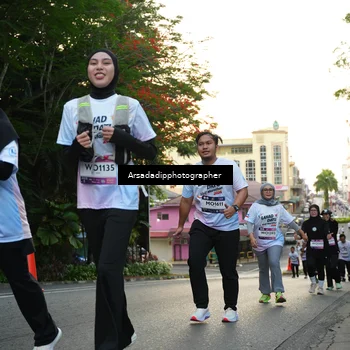Runner Photo 7666910