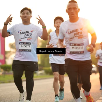 Runner Photo 7666913