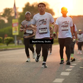 Runner Photo 7666914