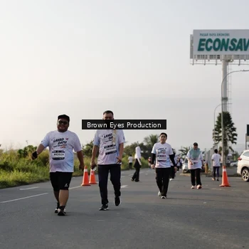 Runner Photo 7666925