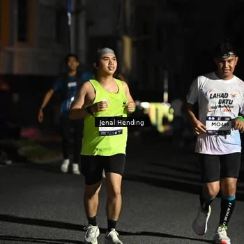 Runner Photo 7666926