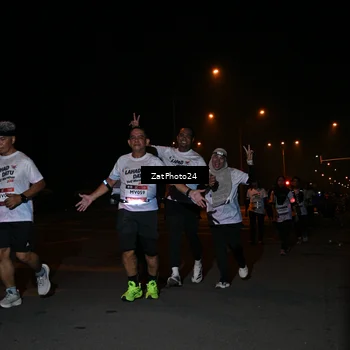 Runner Photo 7666933