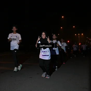 Runner Photo 7666947