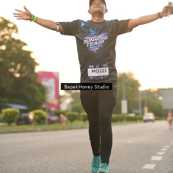 Runner Photo 7666949