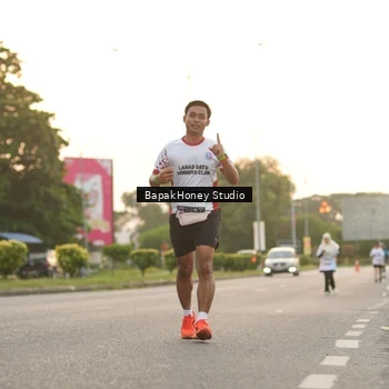 Runner Photo 7666952