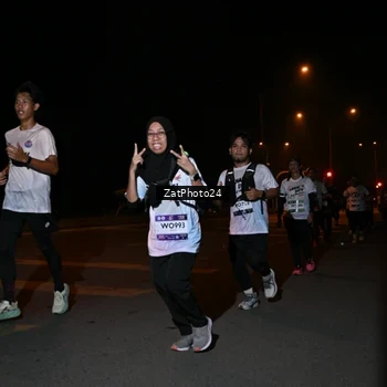 Runner Photo 7666957