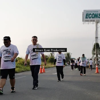 Runner Photo 7666962