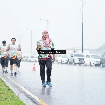 Runner Photo 7666967