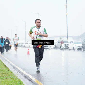 Runner Photo 7666969