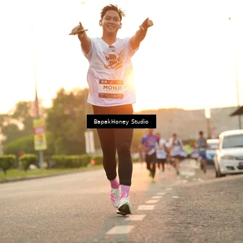 Runner Photo 7666985