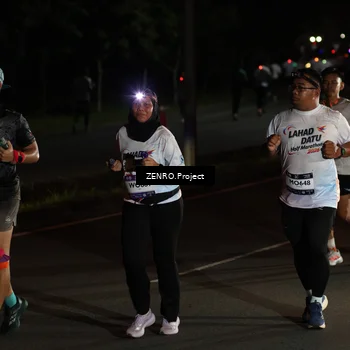 Runner Photo 7667004