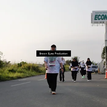 Runner Photo 7667023