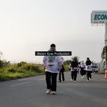 Runner Photo 7667031
