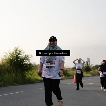 Runner Photo 7667041