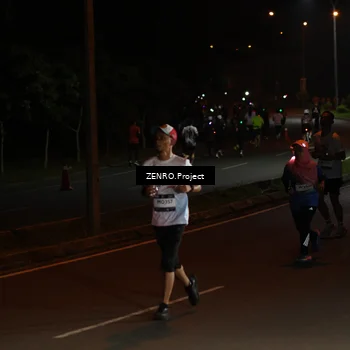 Runner Photo 7667054