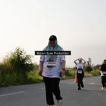 Runner Photo 7667055